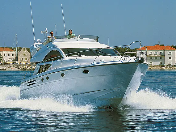 Bareboat Motoryacht Fairline Phantom 50 Luna IV - details