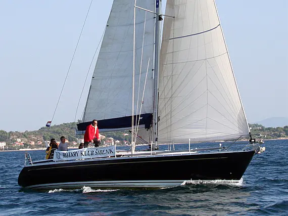 Sail boat Grand Soleil 46.3 Anatela - Details