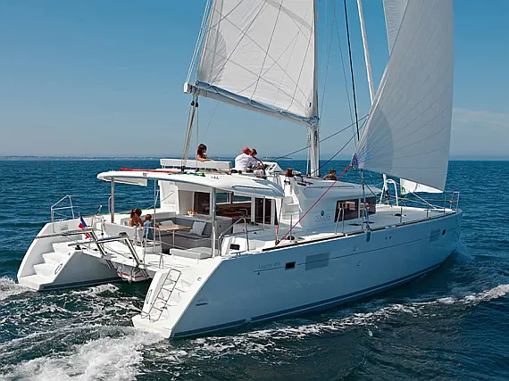 Bareboat Catamaran Lagoon 450 Zuzo 2 - details