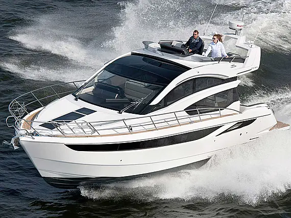 Bareboat Motoryacht Galeon 430 Skydeck Il Sogno III - details